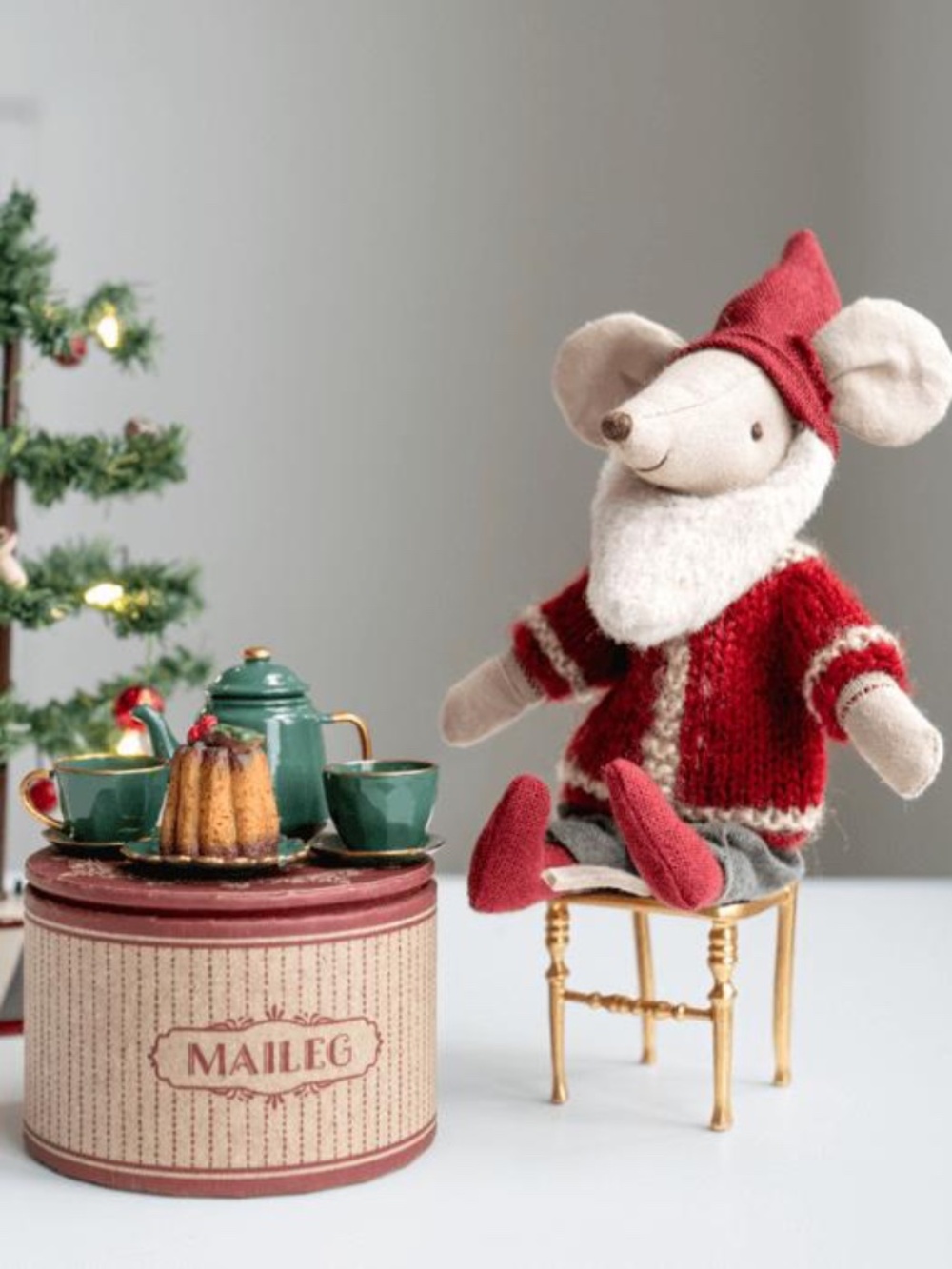 Maileg Santa Mouse in Gingerbread House 2023 - Picture 8 of 8